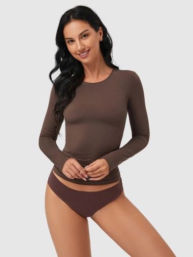 Soft Smoothing Scoop Long Sleeve T-Shirt - pespoints